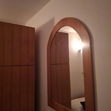 Oda ve Kahvaltı Restoran Prenociste As *